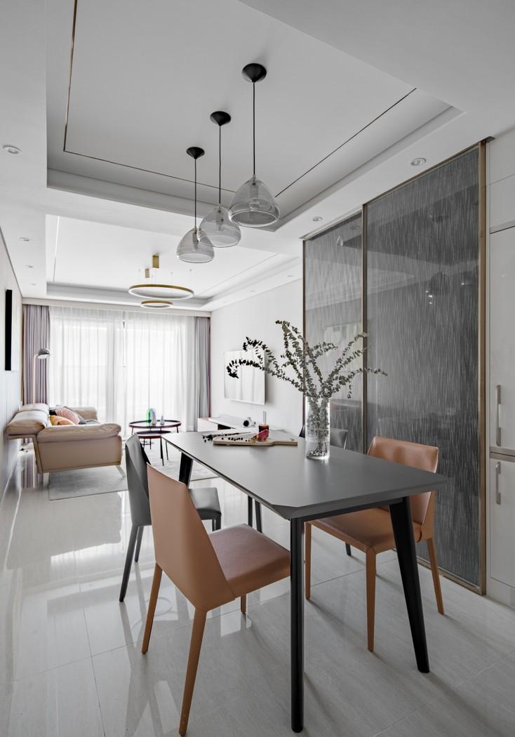 独居女青年的简约轻奢家居设计-10