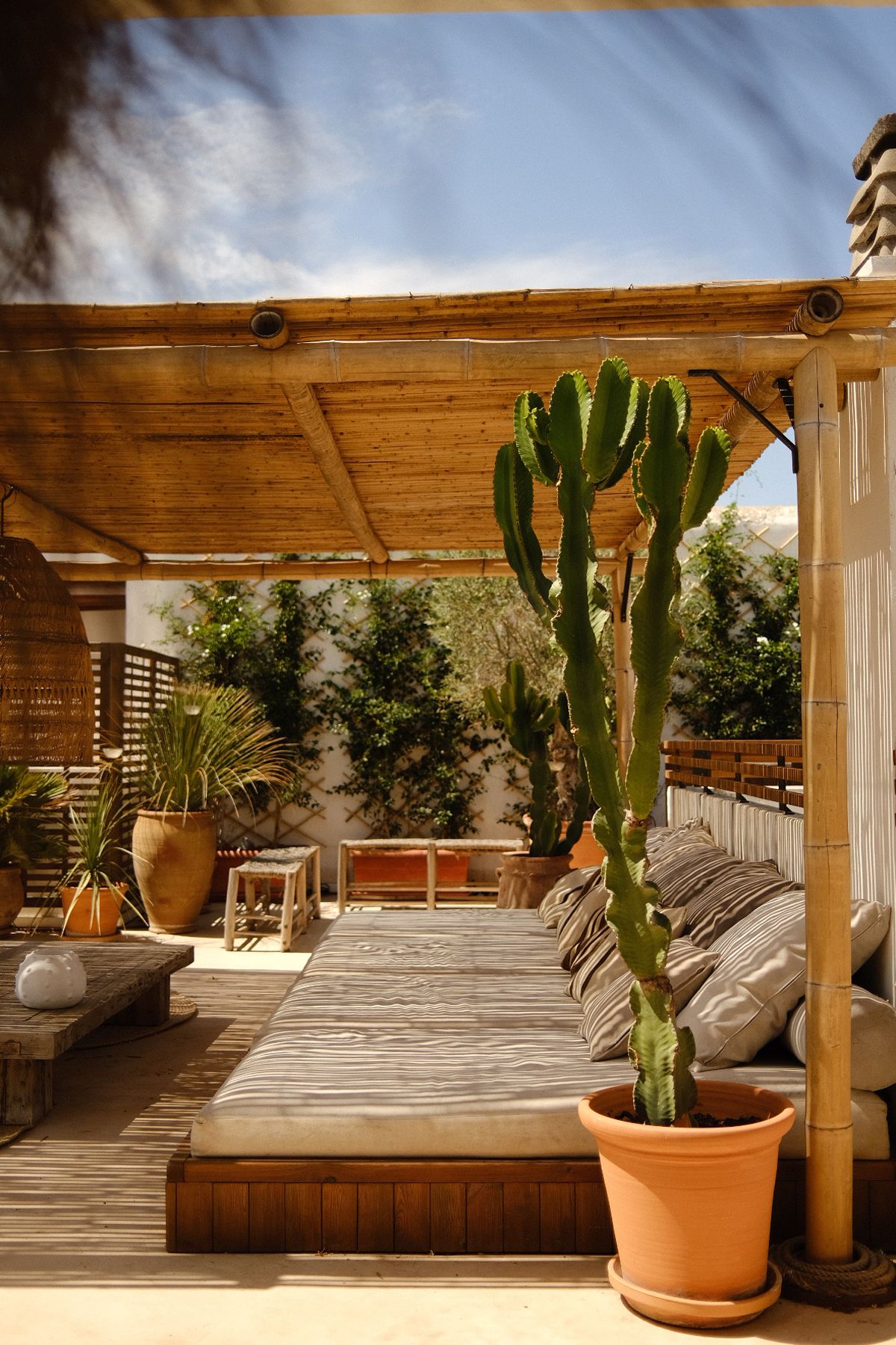 自然风豪华顶层公寓 | 微水泥与木质元素的完美融合-18