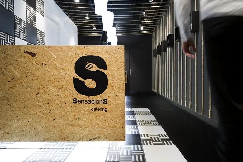 地下车库变身高档餐饮舞台丨GGH 设计机构-15