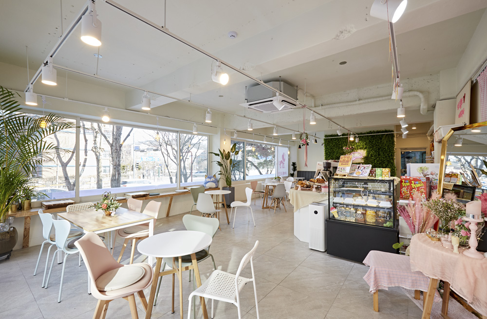 卡佩里奥 | 打造 25 平米精致咖啡厅的室内设计秘籍-5