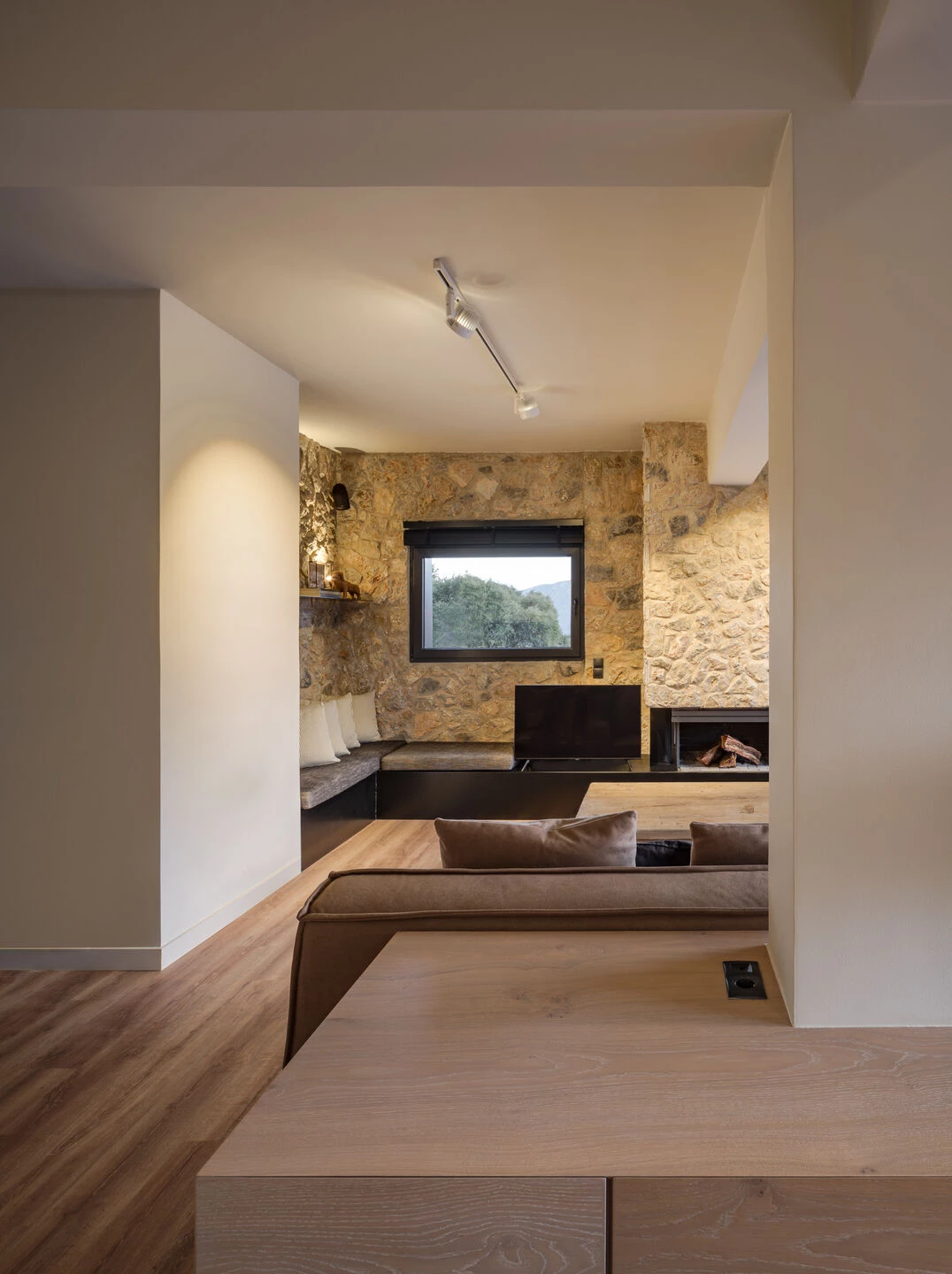 石头与景观屋丨希腊丨Lantavos Projects-10