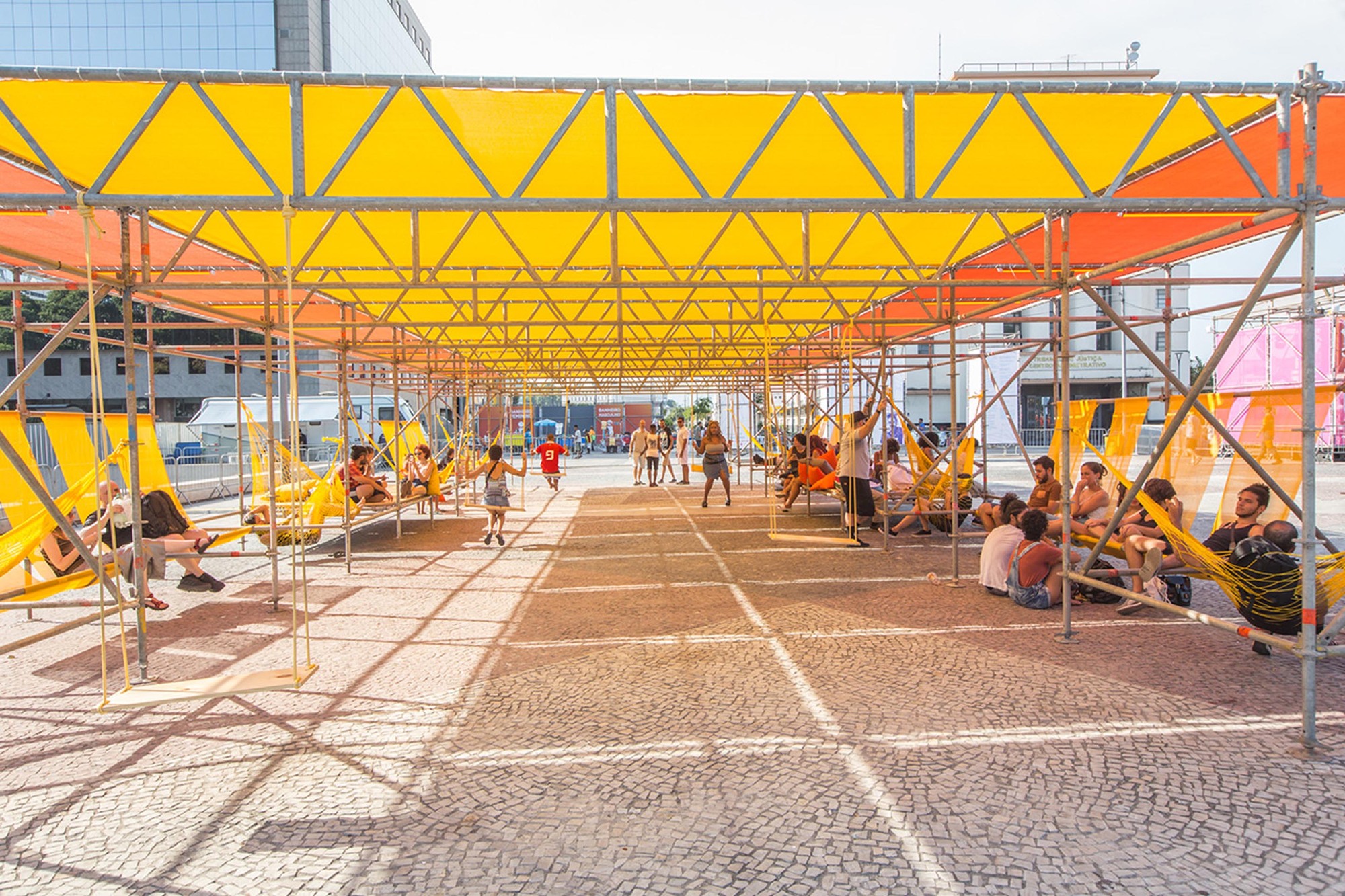 Conexidade Installation / Estúdio Chão-33