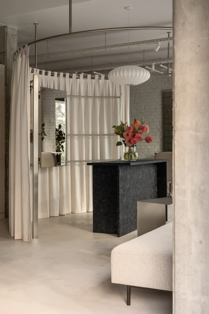 E·张力工作室(注:E推测为特定指代,tension常见意为张力 ,atelier意为工作室 ,具体需结合实际情况确定) 丨乌克兰基辅-22