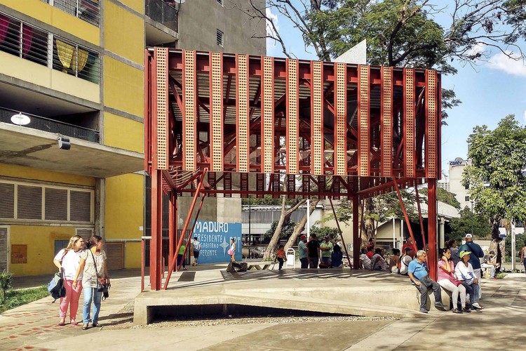 城市便利设施 · 玻利瓦尔大道的社区活力中心-47