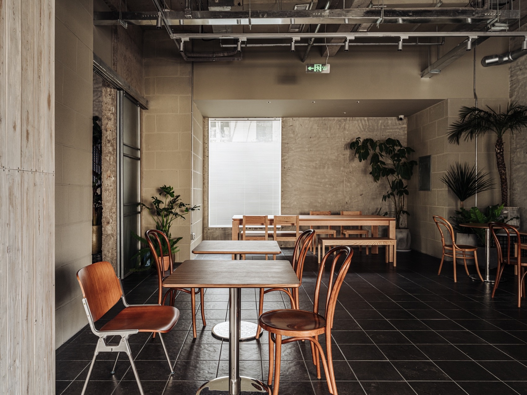 AZ COFFEE 丨中国秦皇岛丨未见筑设计事务所,重庆索引几何装饰工程设计有限公司-22