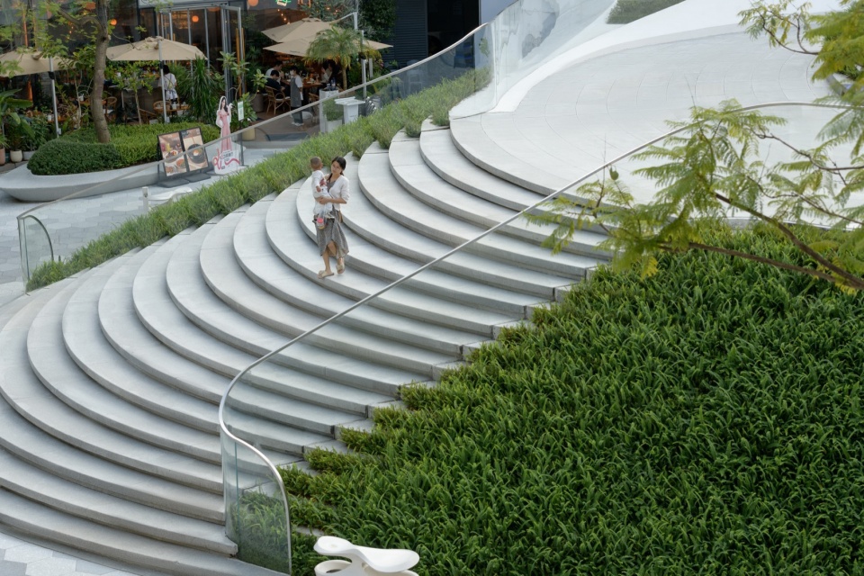 成都万象城公共广场改造设计丨中国成都丨扎哈·哈迪德建筑事务所,FLO景观设计事务所等-64