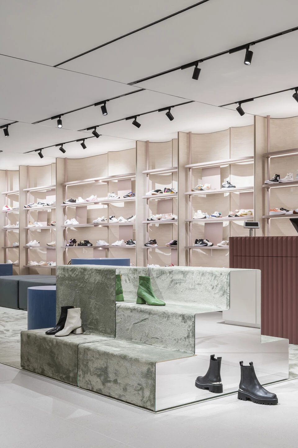 Rinascente 罗马广场菲乌梅三楼室内设计丨意大利罗马丨studio wok-5