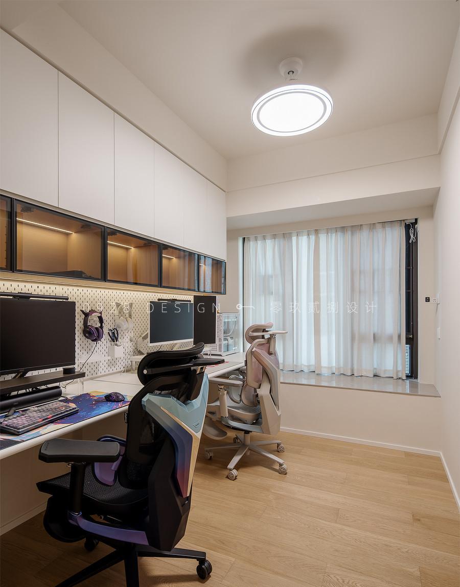 在干净的空间里，加入一点有趣的颜色-75