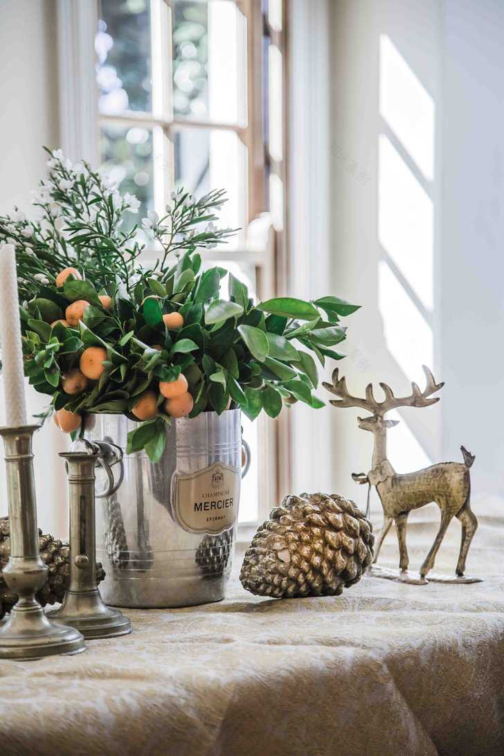 灰色调澳洲圣诞家居,桃色风情点亮节日氛围-11