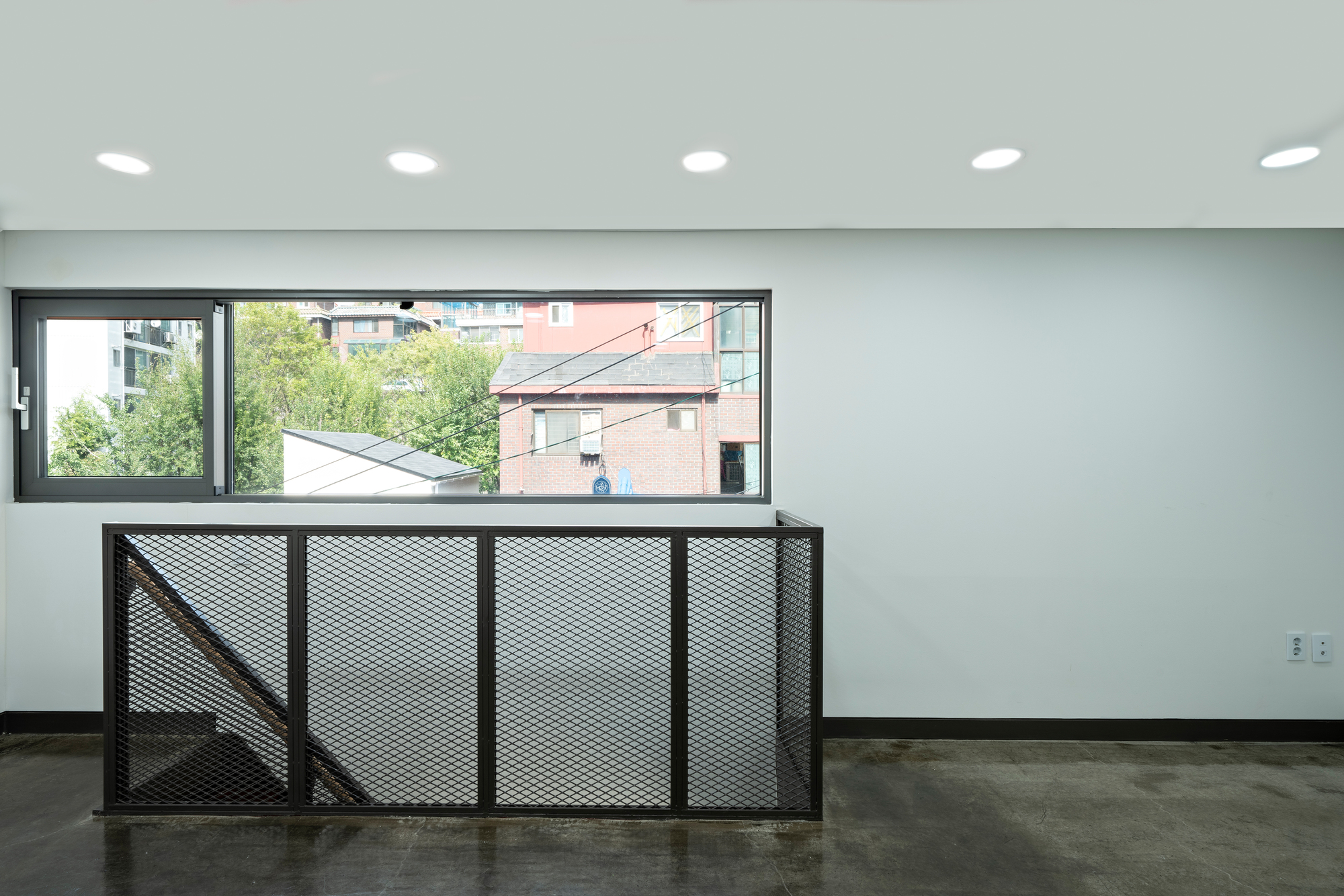 Micro Housing S / Architects H2L-48