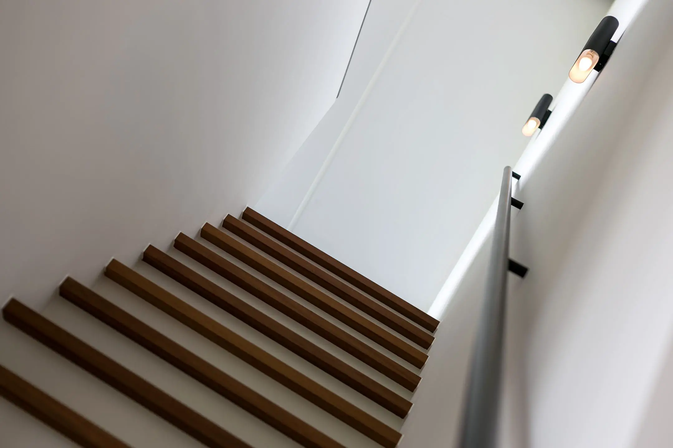 荷兰明亮当代住宅,设计感与自然和谐共生-10