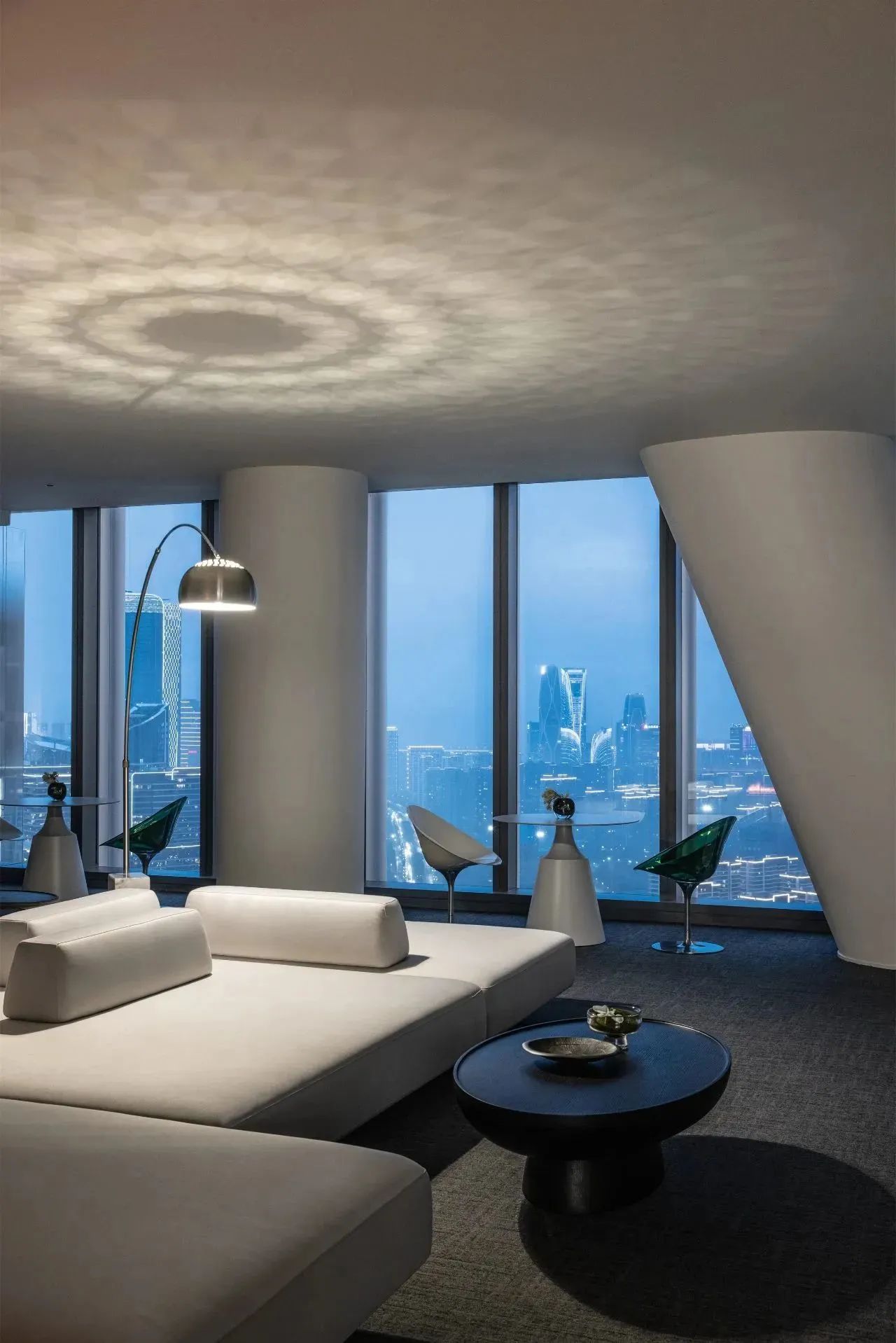 英明向太多媒体办公室丨时上建筑.沈墨-0