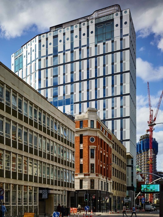 伦敦创新地标“白领工厂”-31