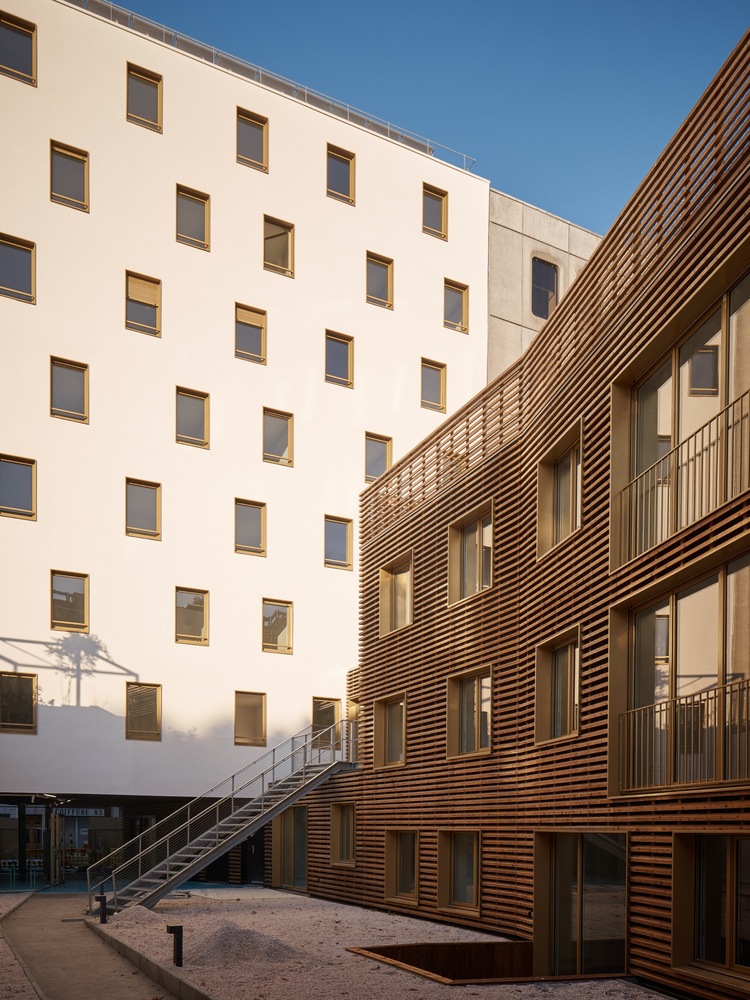 巴黎绿化庭院公寓-67