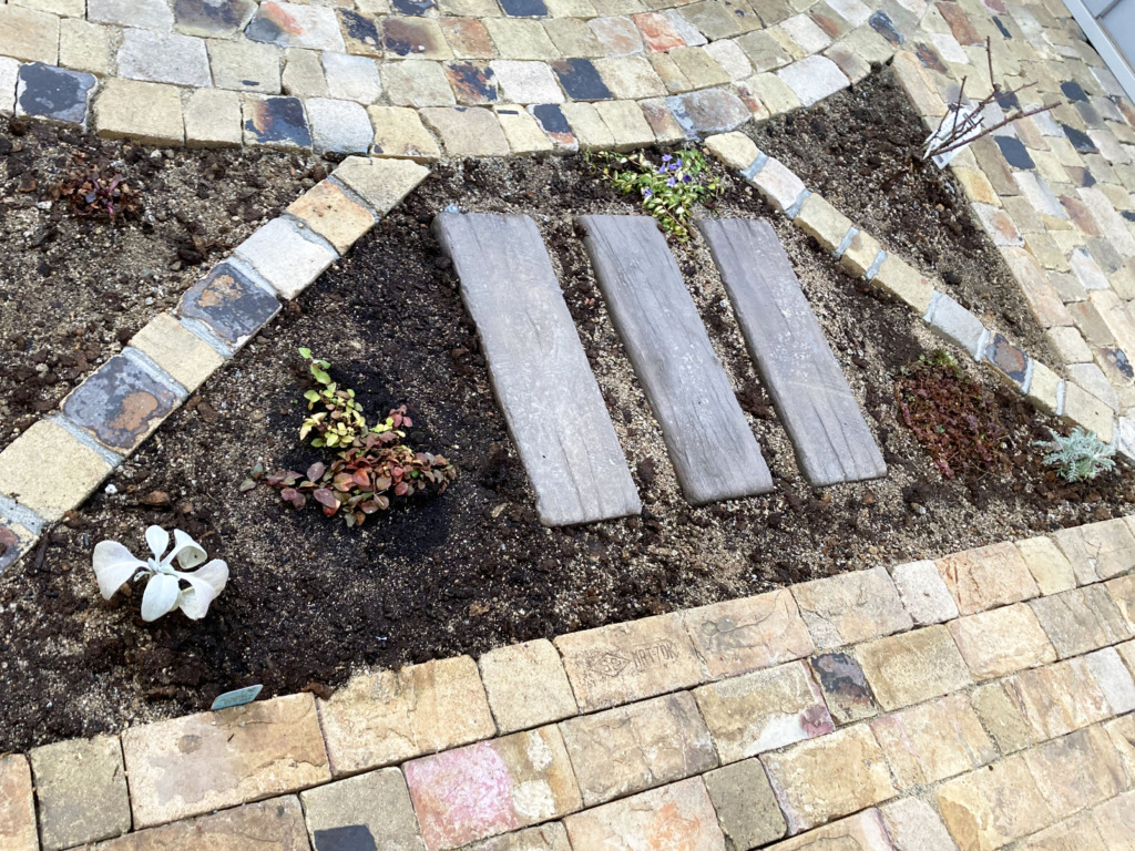 M様邸洋风庭院改造-27