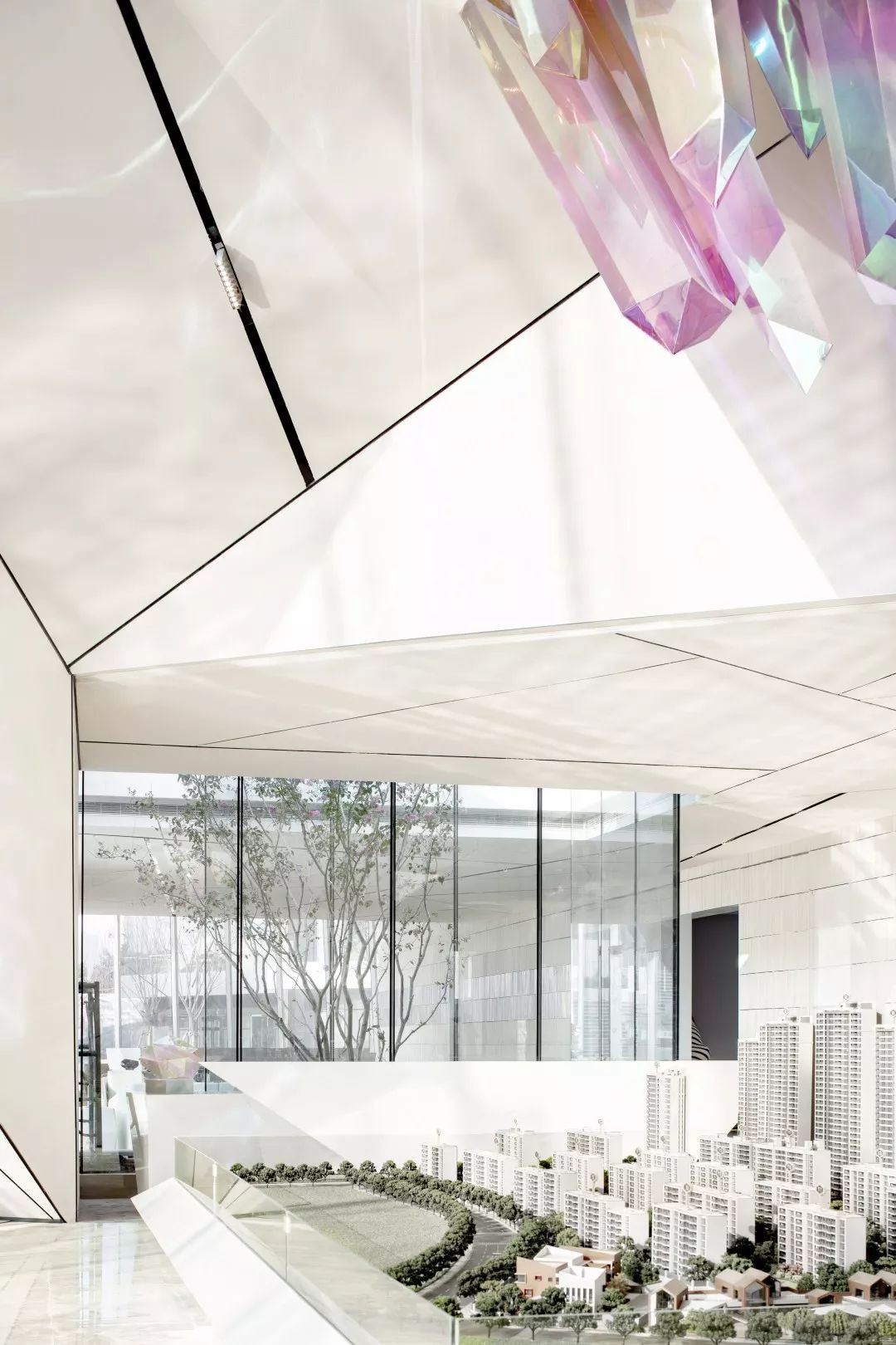 南昌旭辉宸悦江语院销售中心——活力水晶炫彩空间  矩阵纵横-10