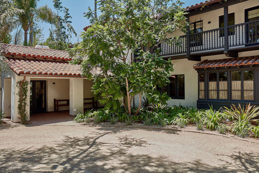 洛杉矶西班牙别墅的舒适更新-26