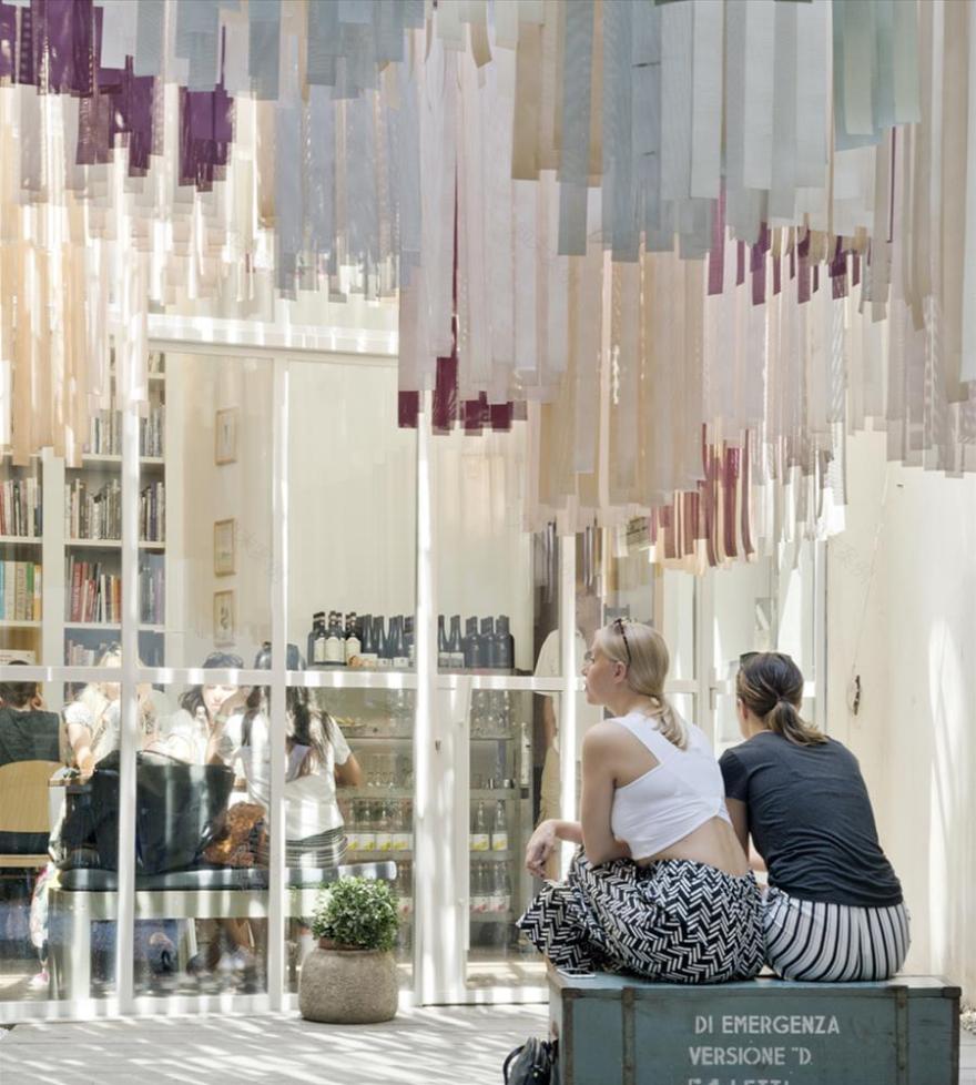 意大利 BRAC 书吧 | 舒适阅读空间的设计魅力-3