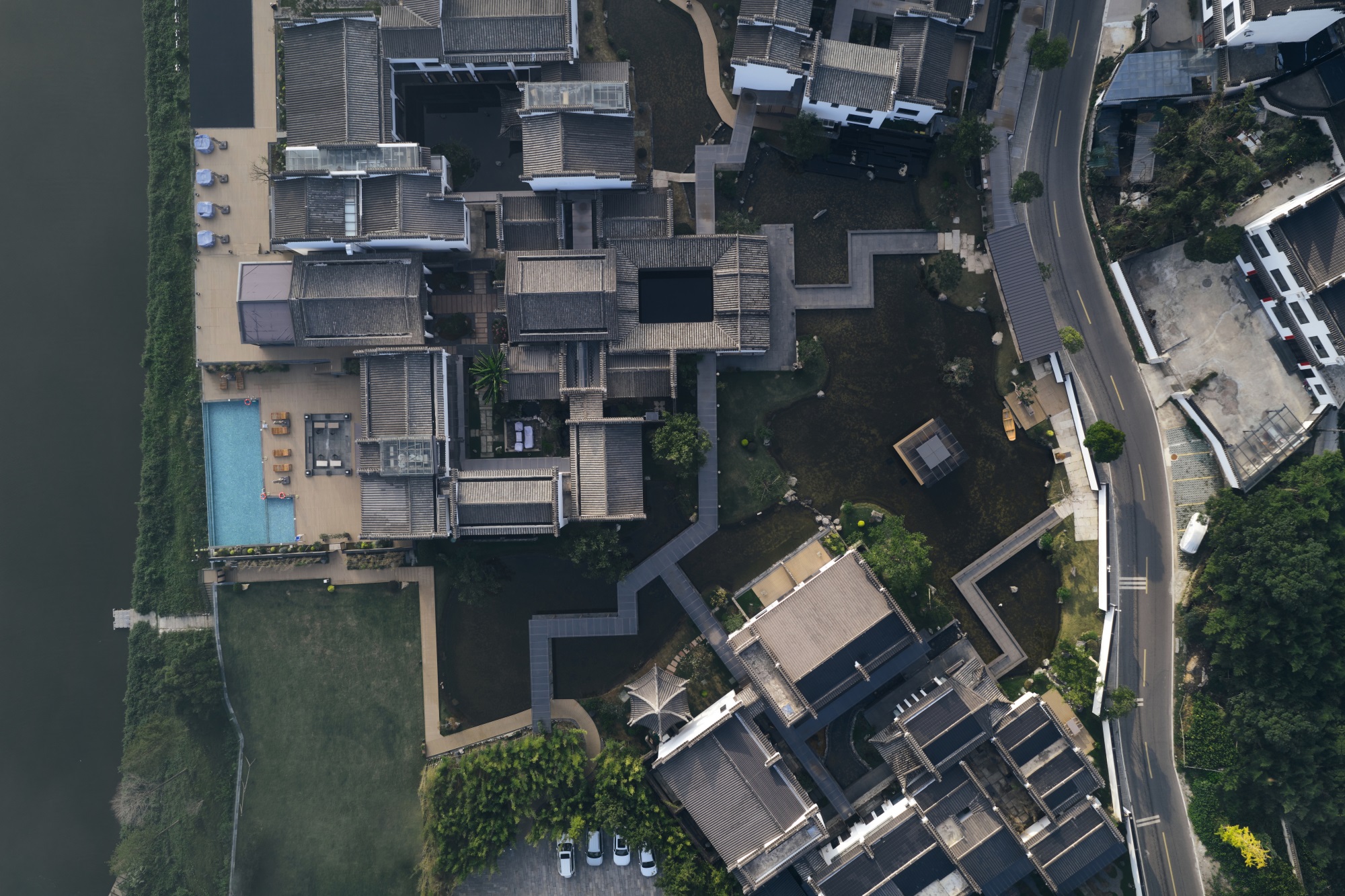 黄山紫阳烟雨度假酒店丨中国安徽丨风合睦晨空间设计-51