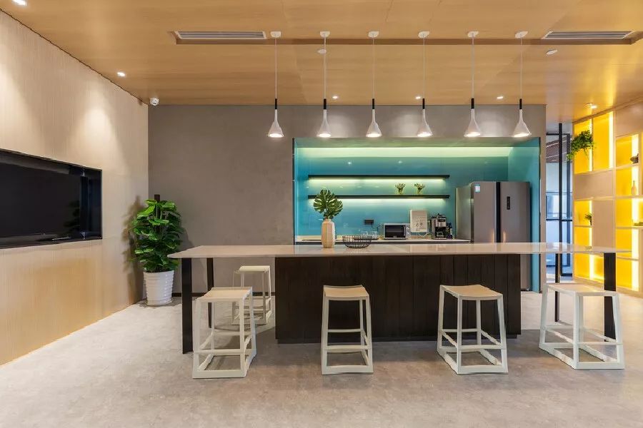 广州德家分公司星光映景办公室 | 现代办公空间新典范-23