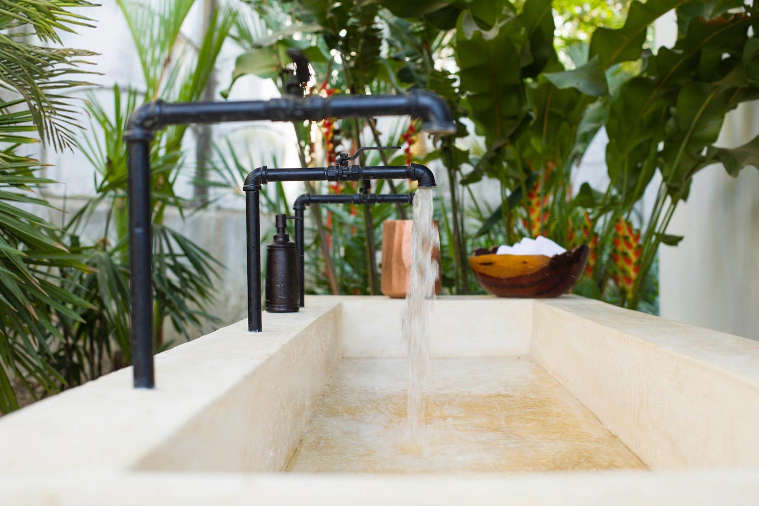 Boutique hotel and yoga studio set into the tropical landscape of Nosara by Studio Saxe   Page 2 of 2   CAANdesign  Architecture and home design blog-9