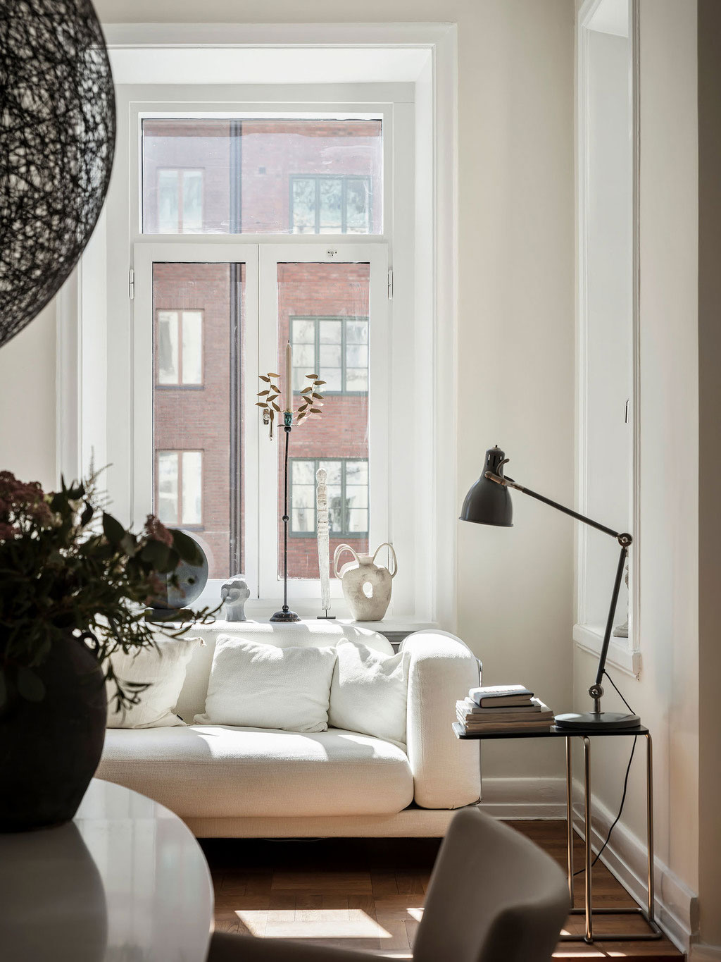 瑞典宽敞明亮的优雅公寓设计-7