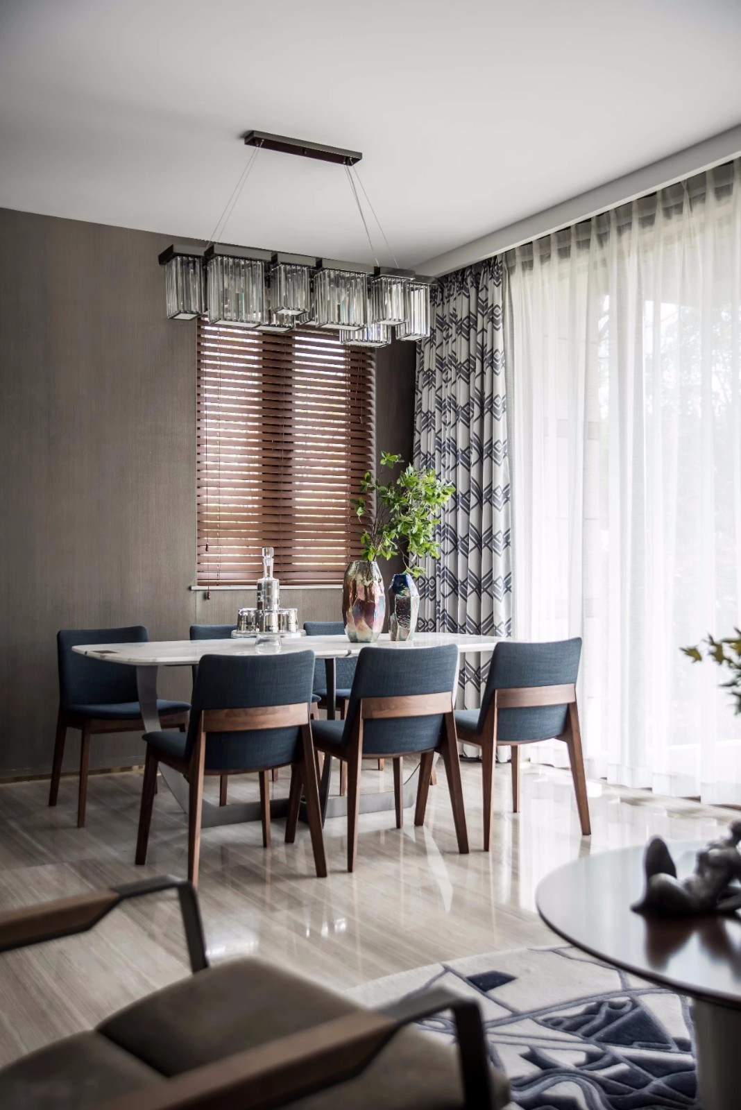 南京宝华山南麓高级灰现代风别墅设计-9