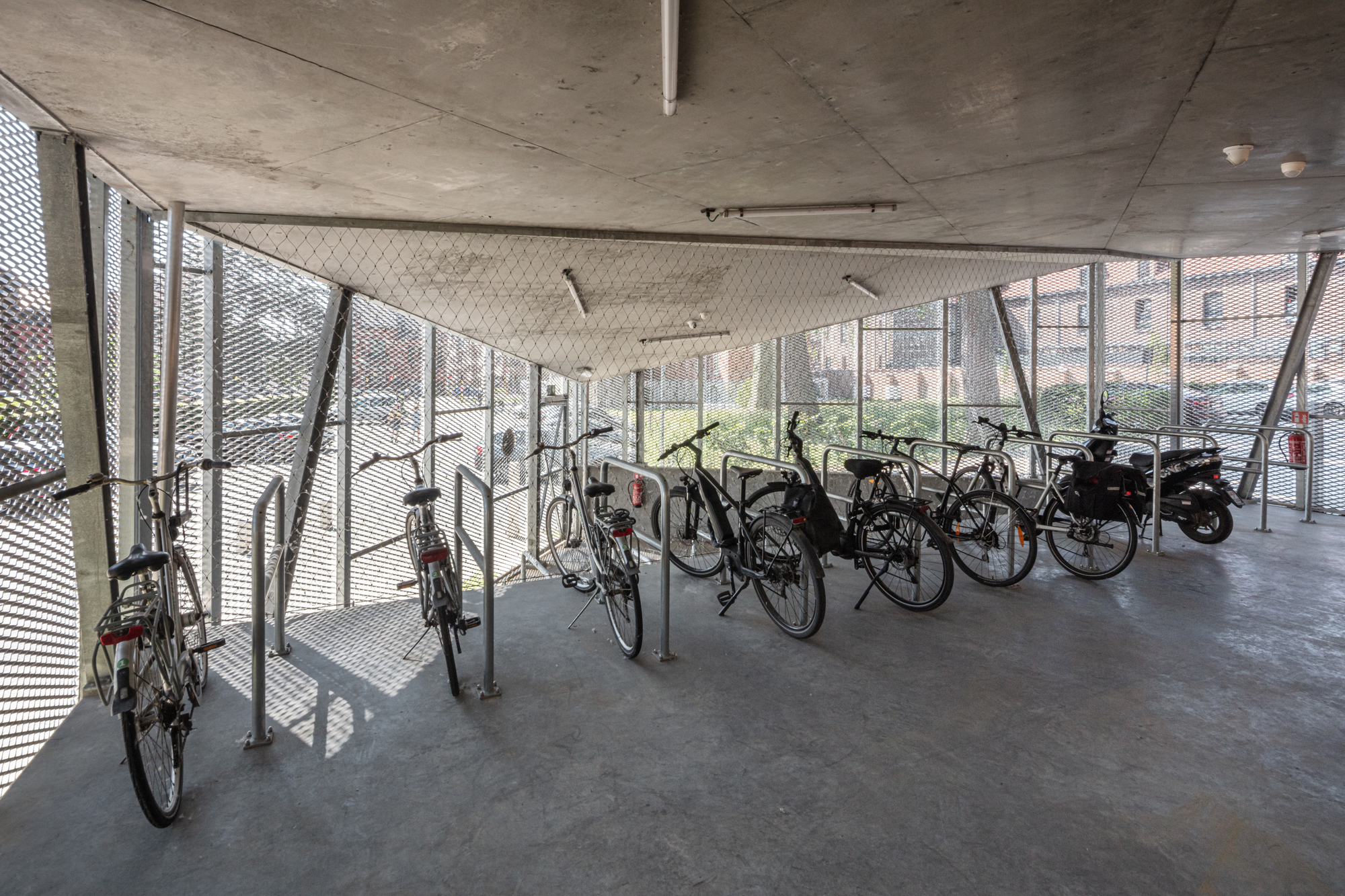 自行车馆丨比利时丨WAW architects-22