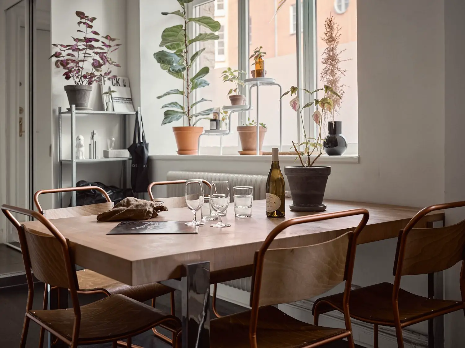 36 平米工业风 Boho 公寓 | 百年老建筑中的自然与力量-8