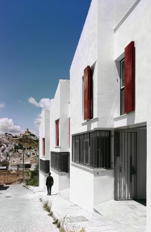 18 Social Houses in Iznajar  Gabriel Verd Arquitectos-8