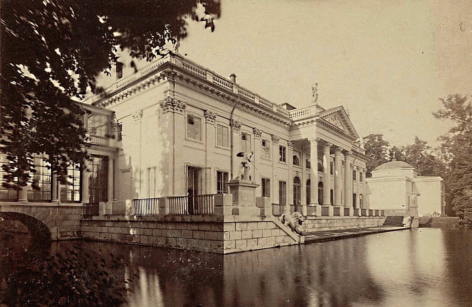 华沙皇家浴场公园内的岛屿宫丨波兰华沙丨蒂尔曼·冯·加默伦,多米尼克·梅林等-35