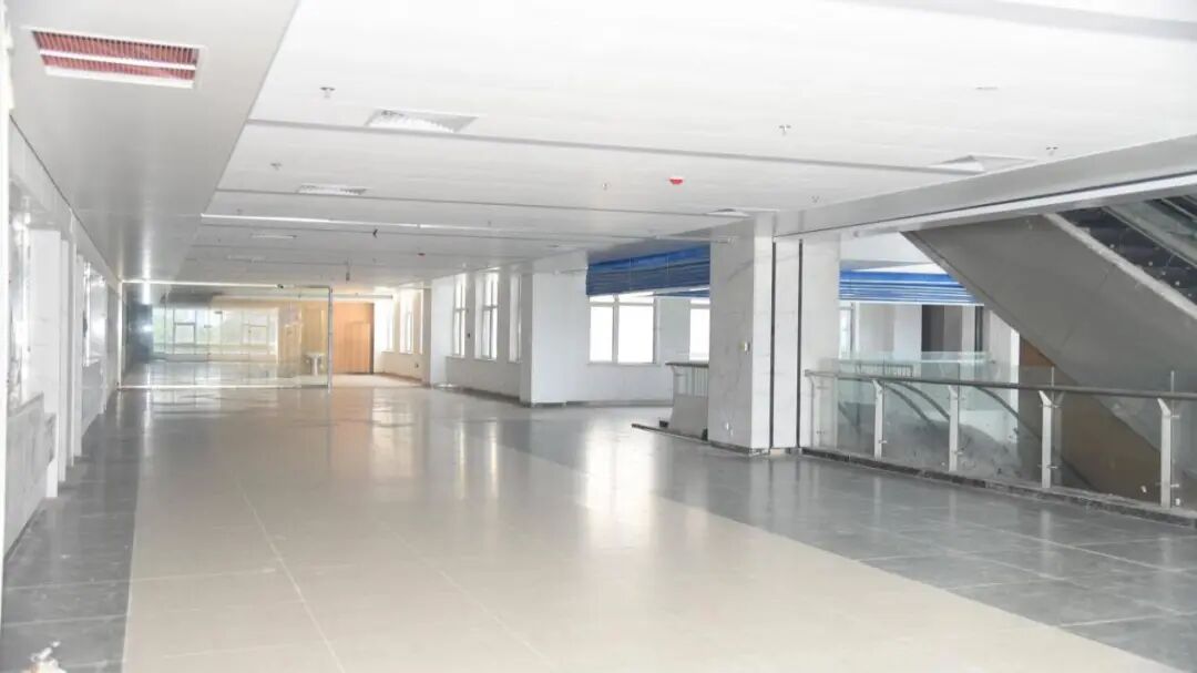 筑牢公共卫生屏障！中建八局为烟台打造高水平“平急转换”医疗项目-54