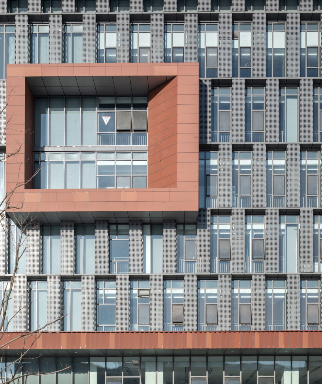 西区新城高级中学丨中国扬州丨华造设计-48