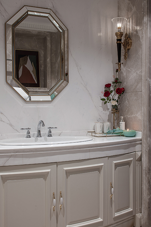 藏红元素融入法式风格，缔造浪漫和谐家居-18