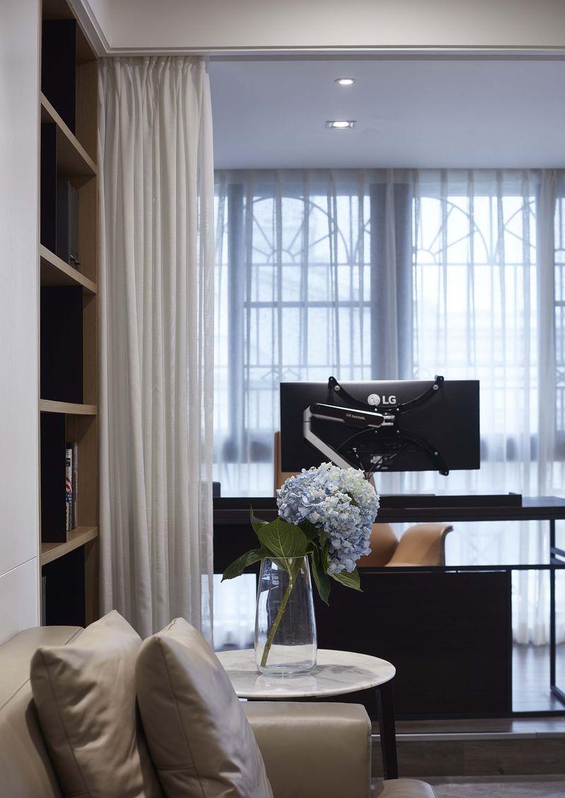 深圳市政大院现代简约私宅 | 灰色、白色与木色的极简艺术-11