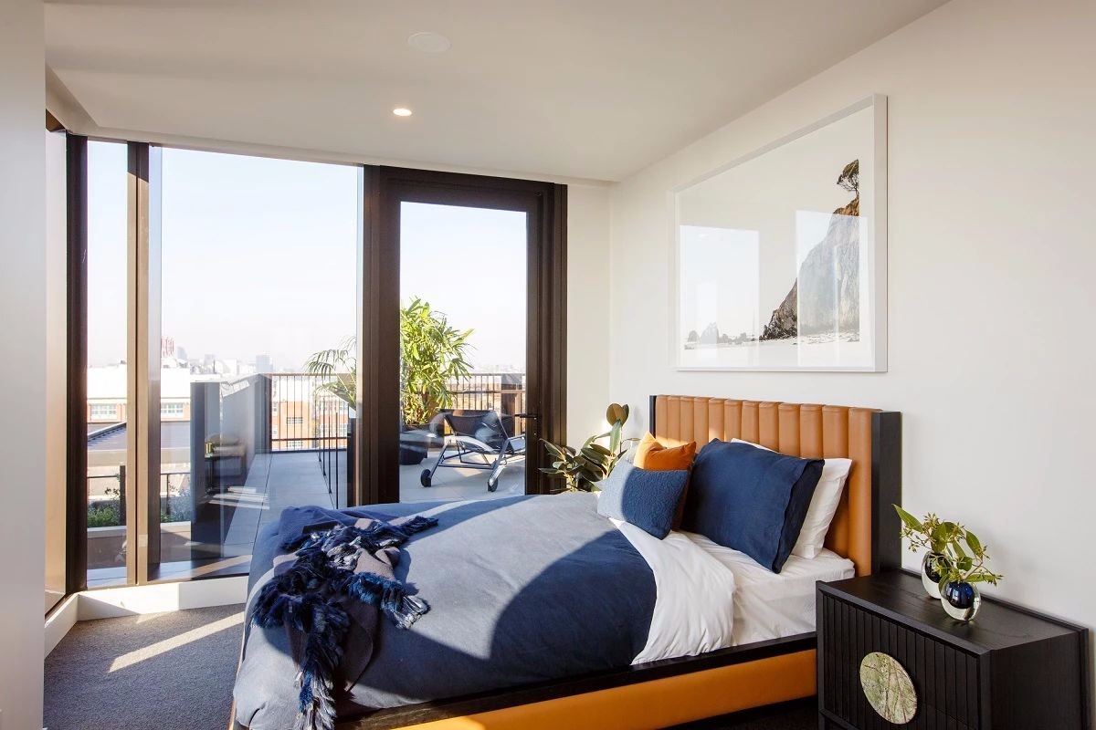 非鬼才   敢设计丨顶层连廊竟被设计成悬浮的空中泳池-38