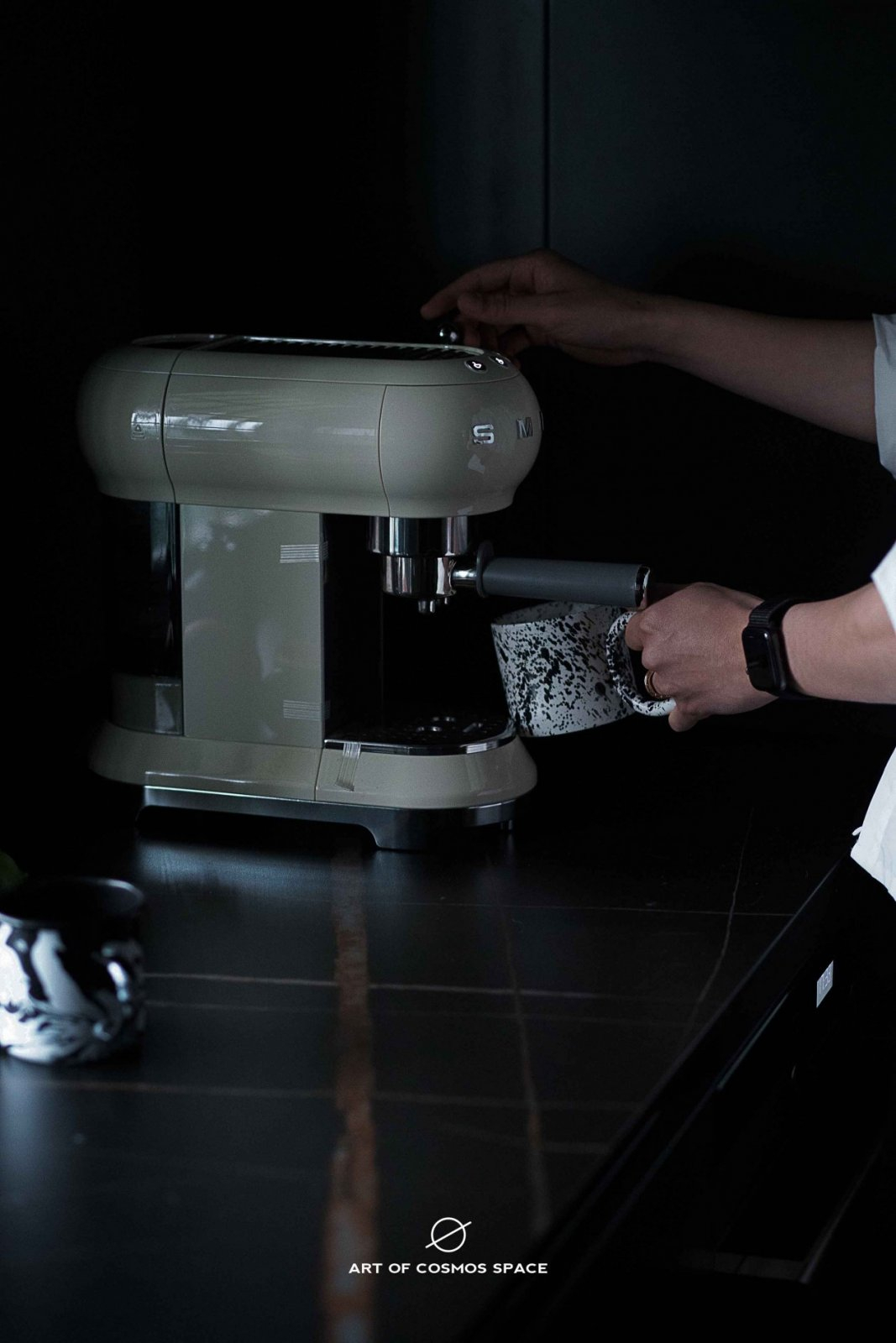 暗黑系住宅-低空飞行 | 宇宙空间设计-18