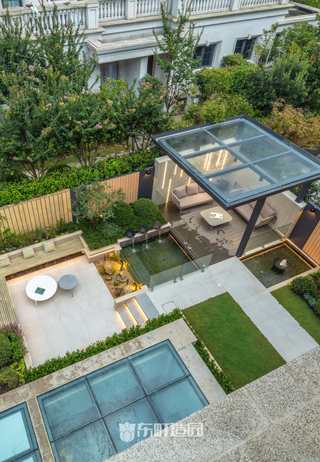 80㎡现代简约庭院,水景与夜景的完美融合-25