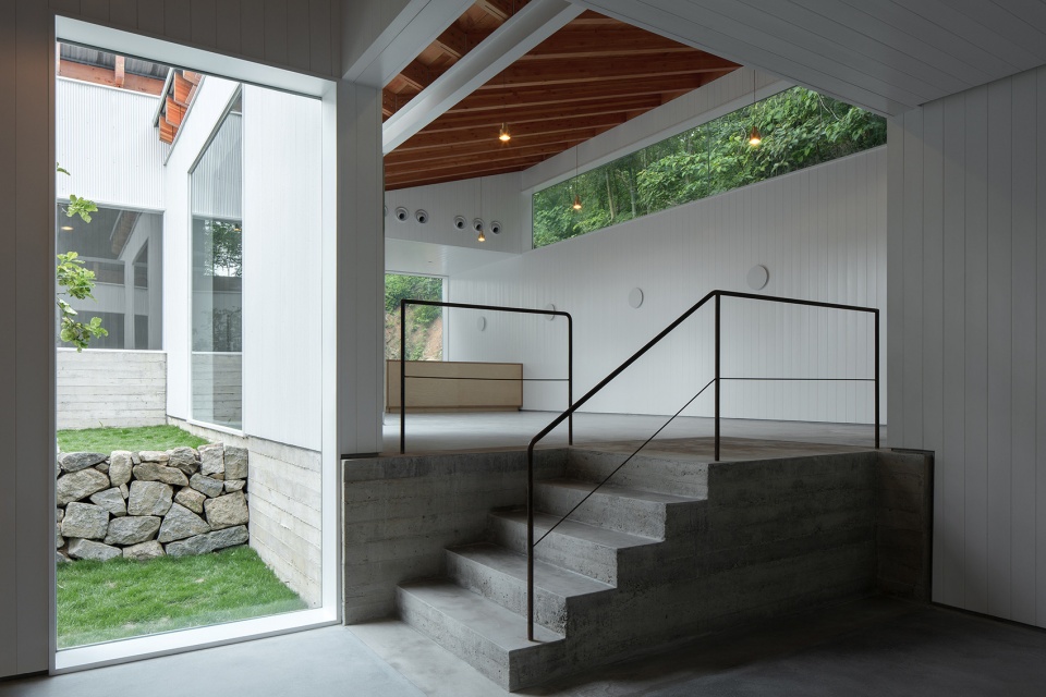 山林间的蝶翼建筑 · 定海台房丨中国舟山丨久舍营造工作室-68