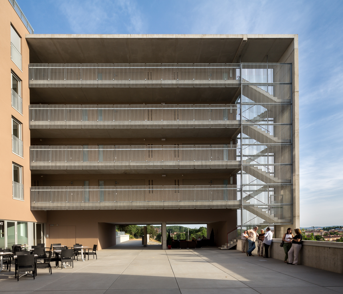 希罗纳老人住房丨Arcadi Pla Arquitectes-20