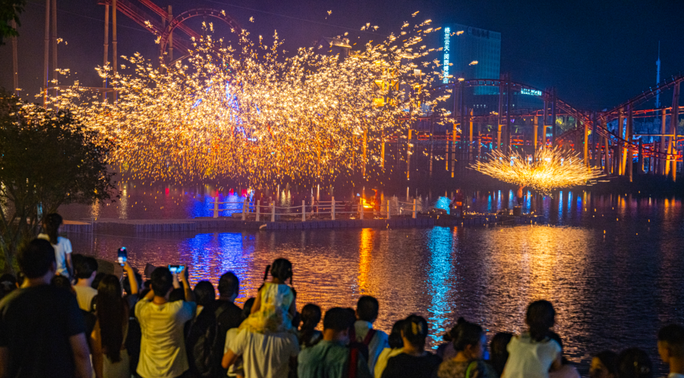 YYDS丨黄石恐龙奇域科技+非遗惊艳出圈-16