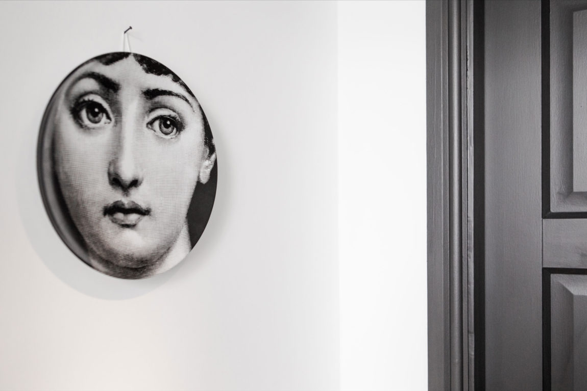 Remodeling of an Old Penthouse, Formerly a School, Into a Private Home-12