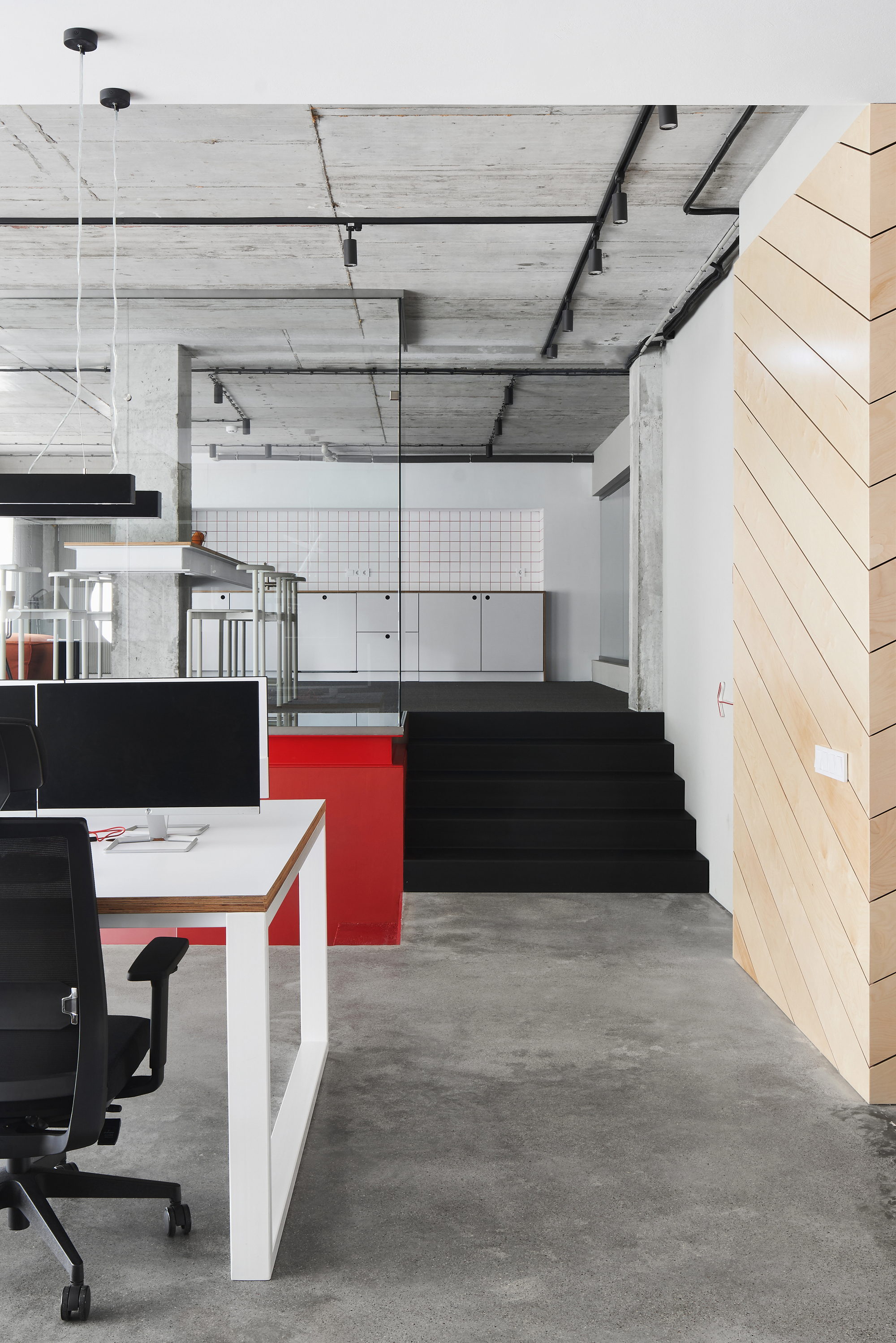 办公室音频视频，线条设计工作室丨俄罗斯加里宁格勒-16