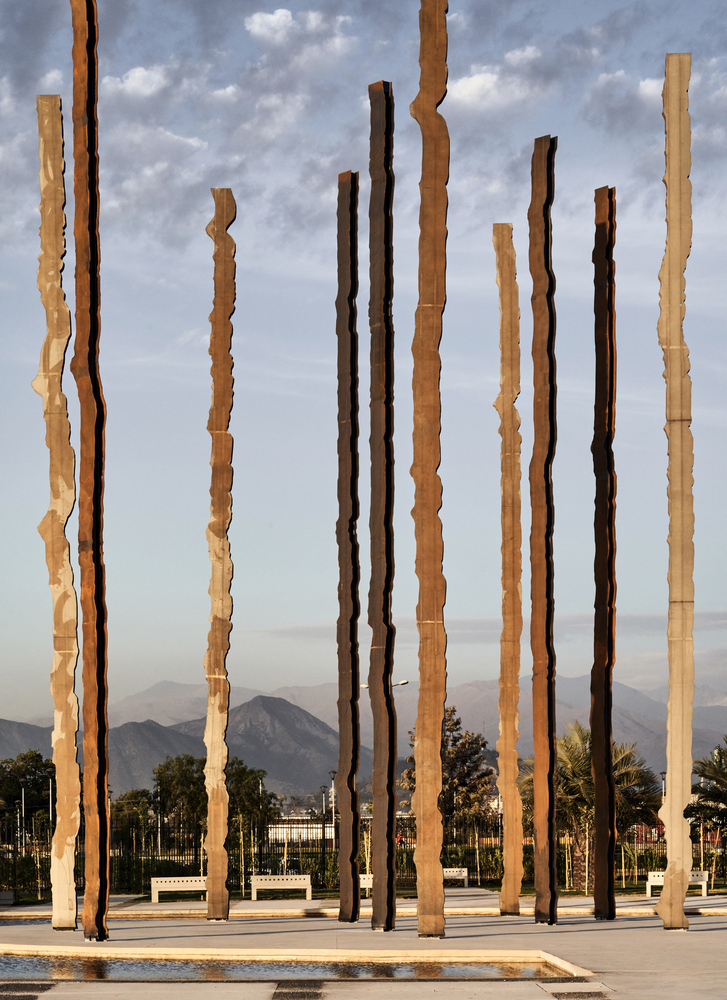 智利垂直景观公园 · 融合自然的艺术雕塑-47