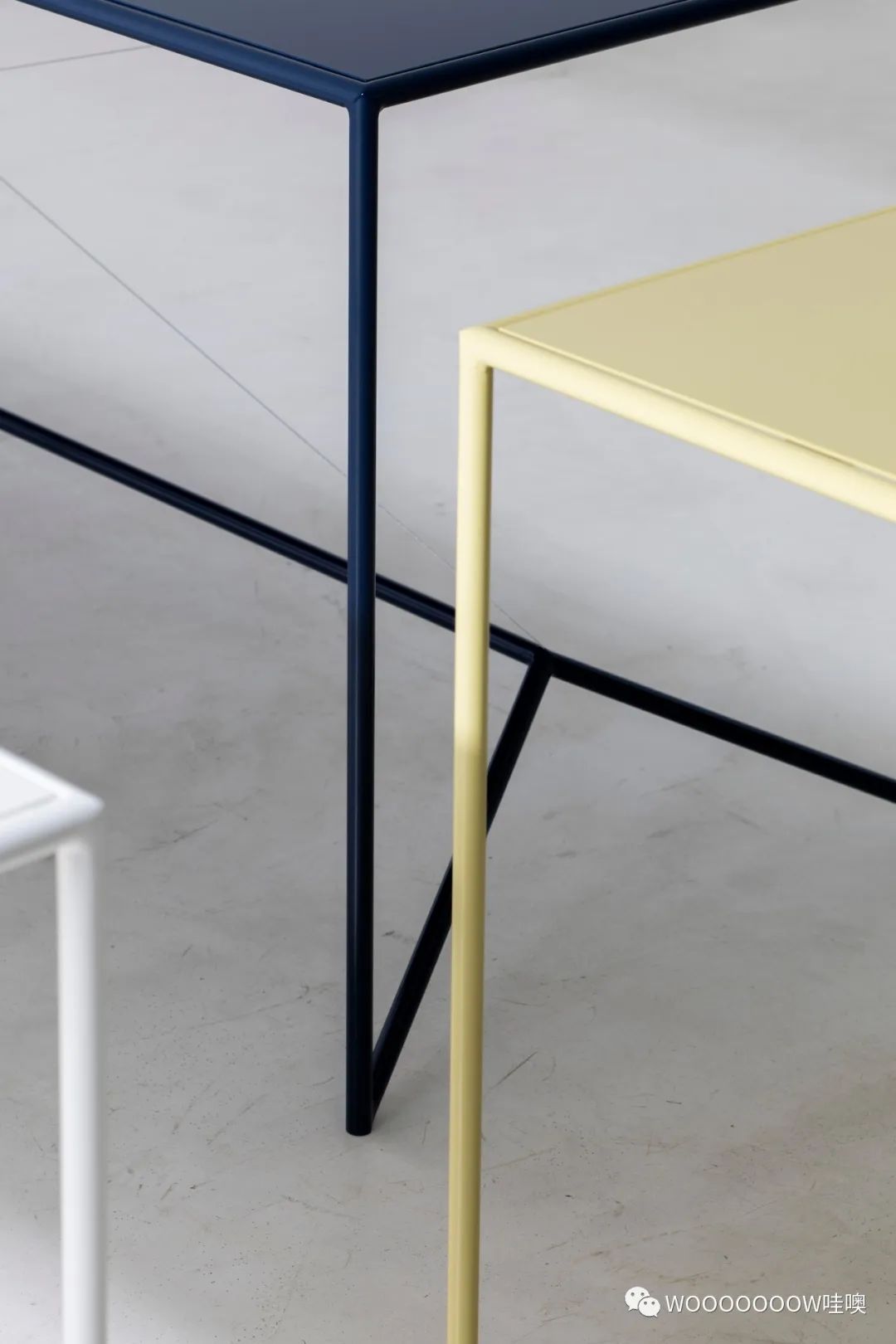 色彩斑斓的比利时手工钢制桌子-11