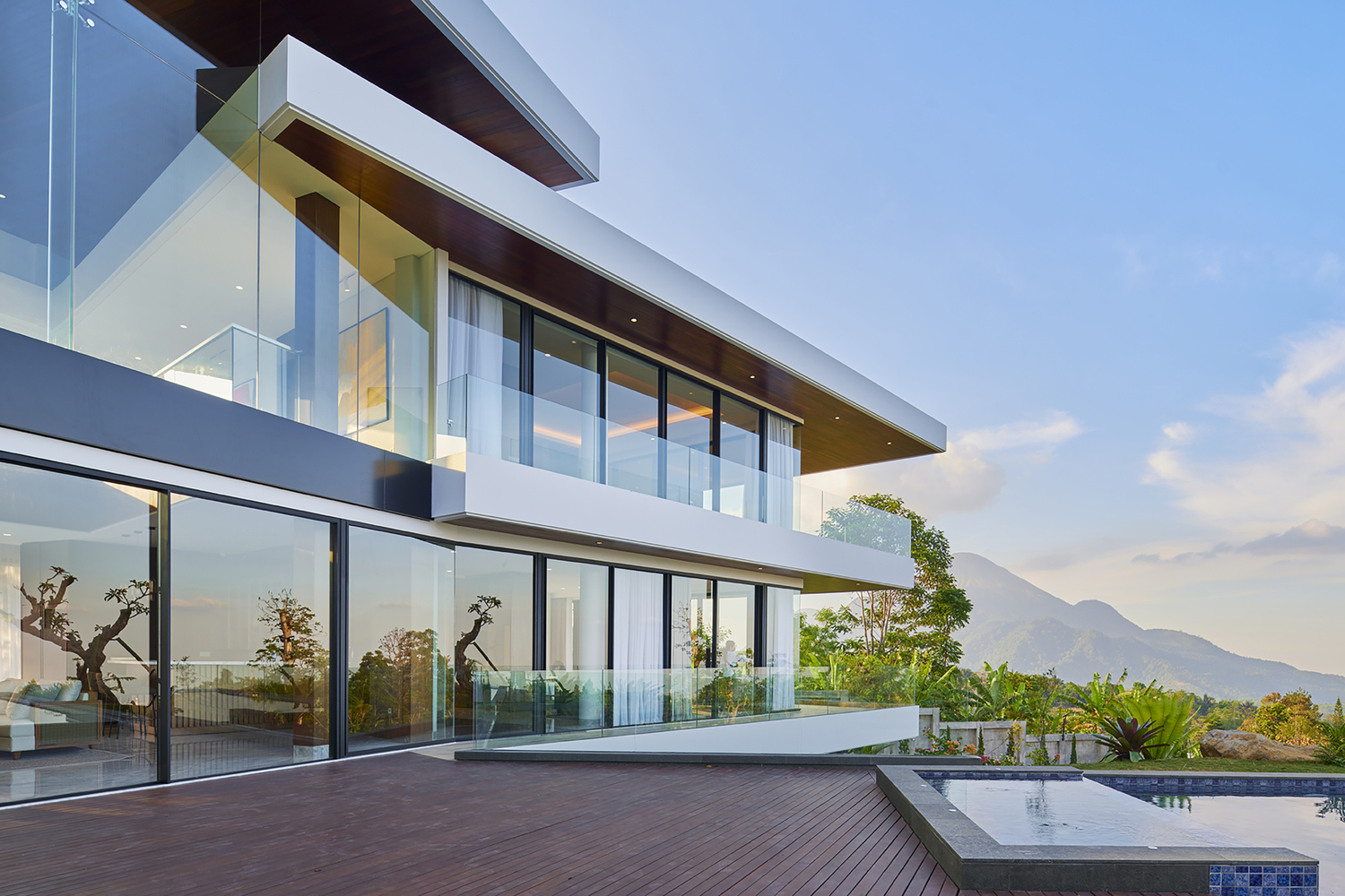 印尼 IV 别墅 | 山间绿意与建筑的完美融合-19