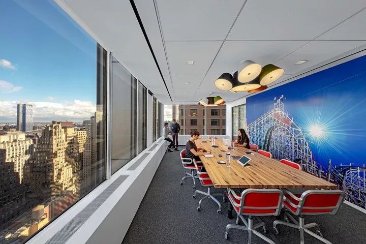 纽约缤客办公室——工业风中的协作与创新-11
