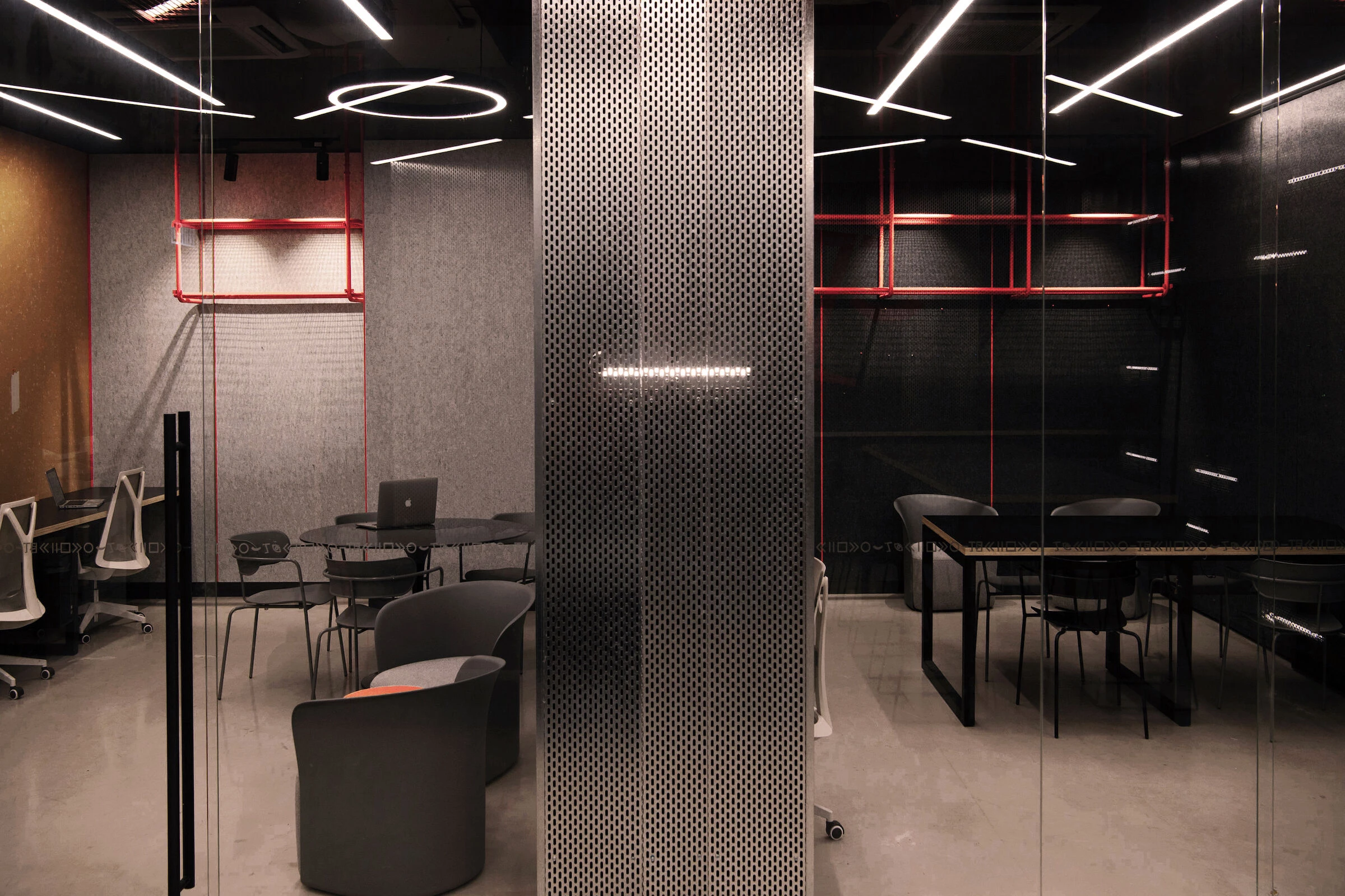 净电影丨中国香港丨Beauty Bloody Bonza-16