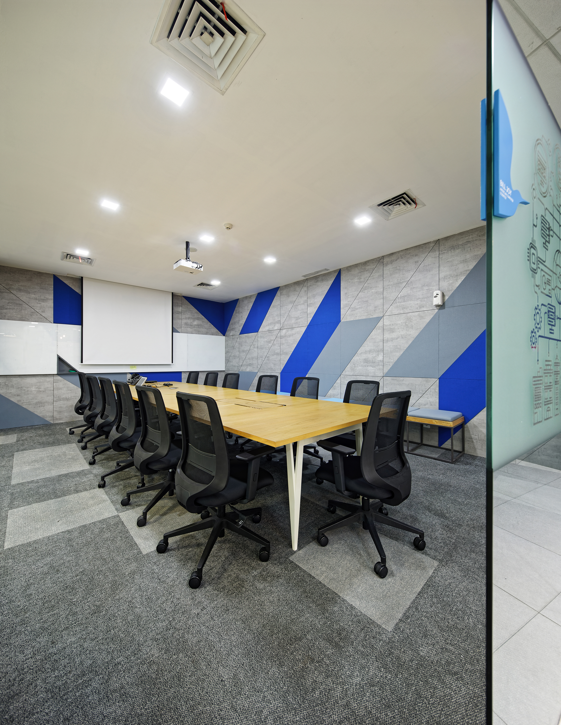 斜线工业风，打造灵动办公空间-37