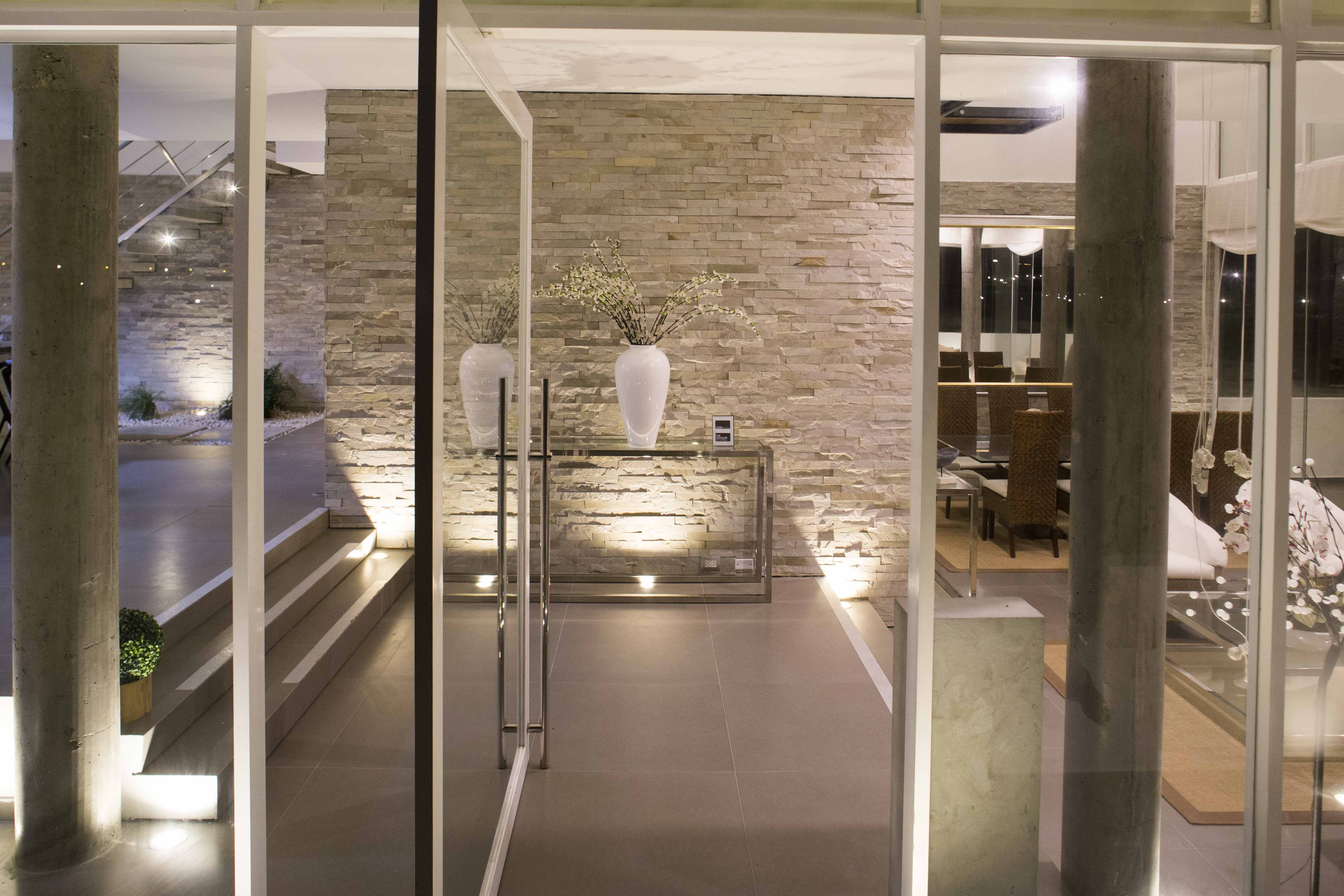 三立方体秘鲁海滩别墅 | 创新空间设计,三家庭共享和谐生活-60